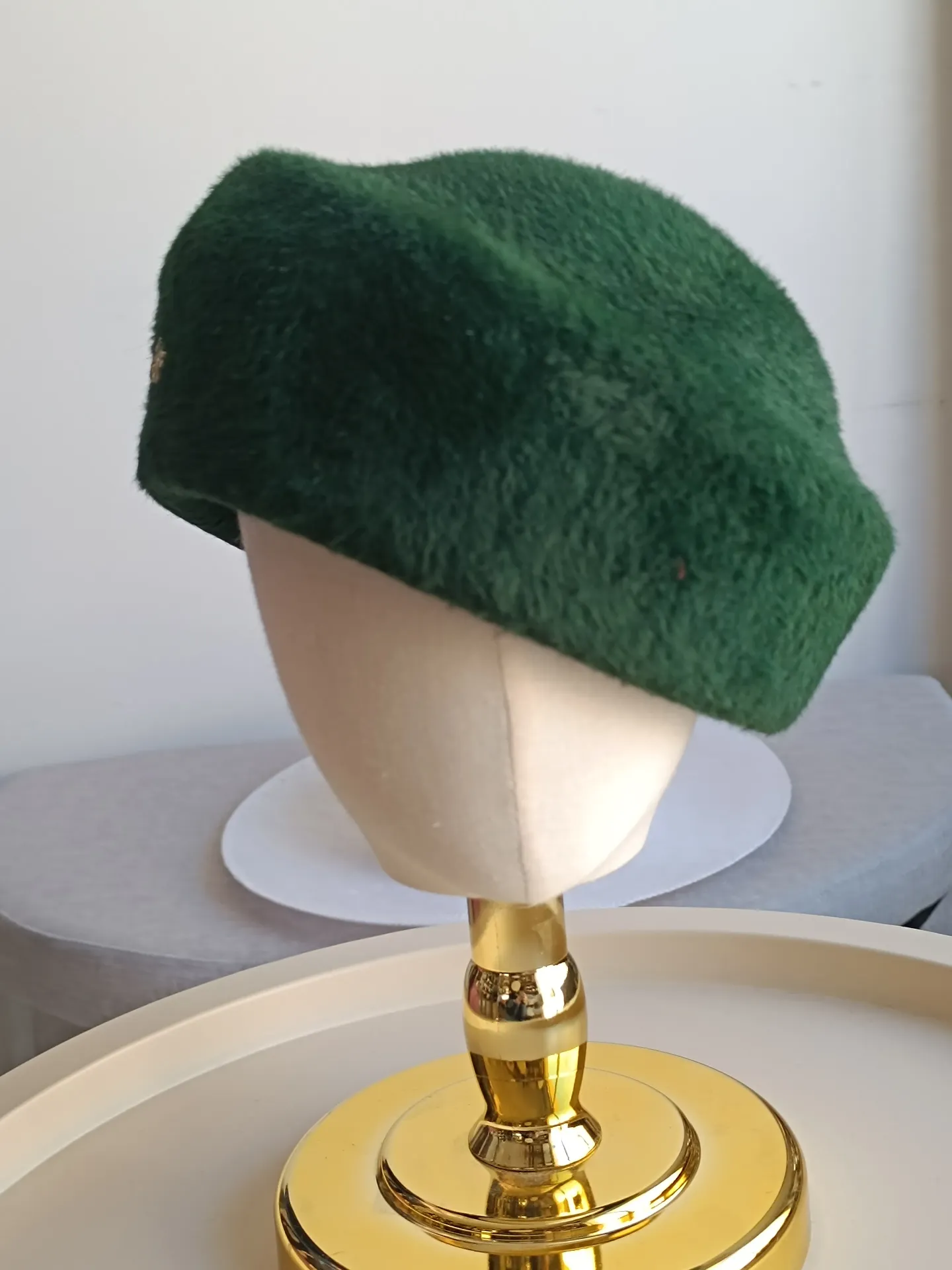 Toque en feutre de lapin - 290€