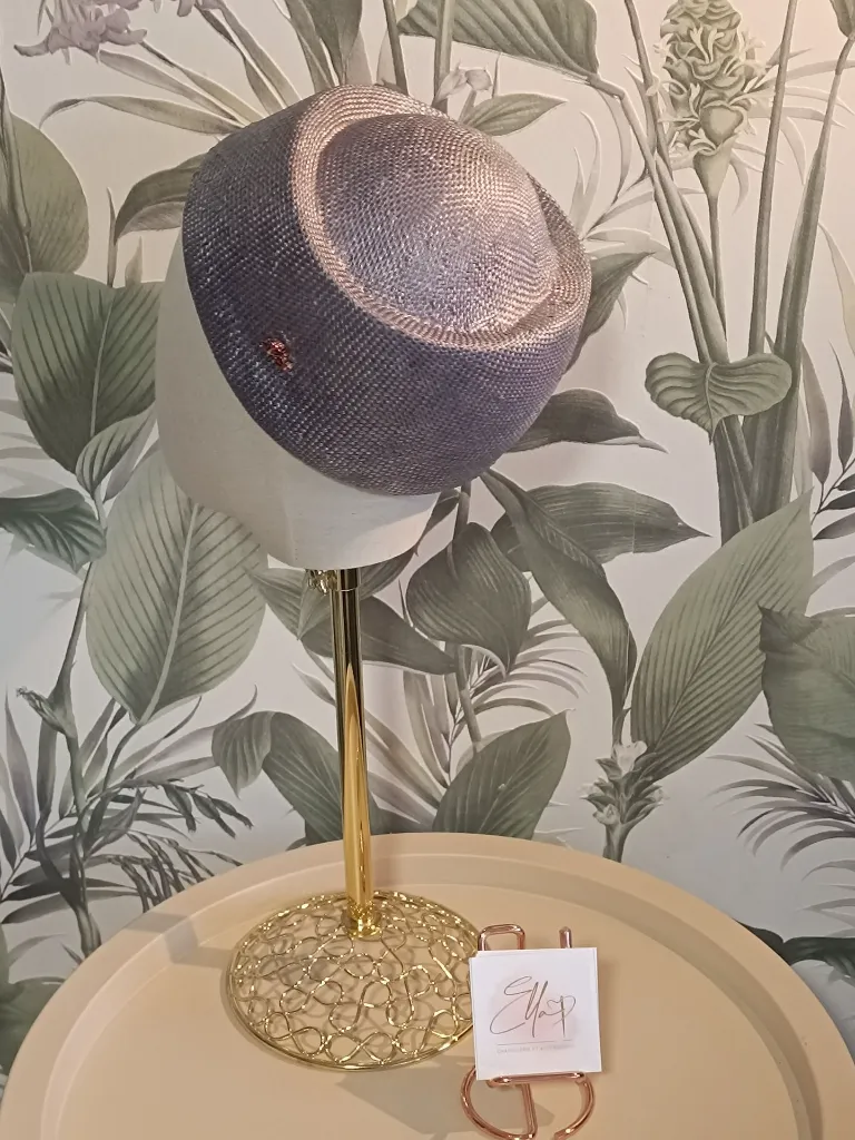 Toque en paille - 180€